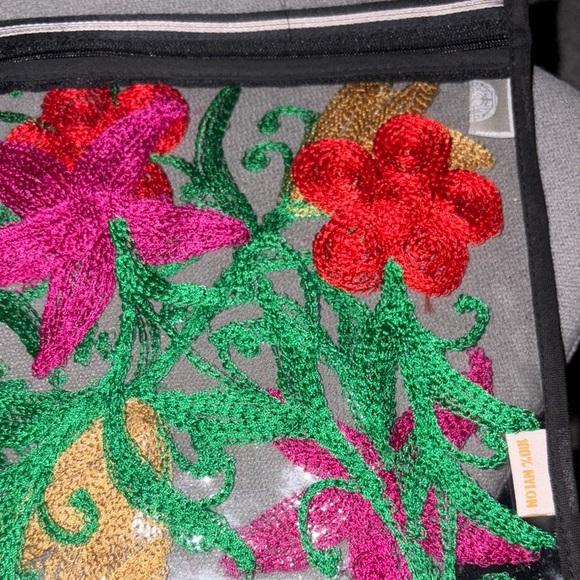 Floral Embroidered Transparent Clutch/bikini bag zip closure - Picture 6 of 8